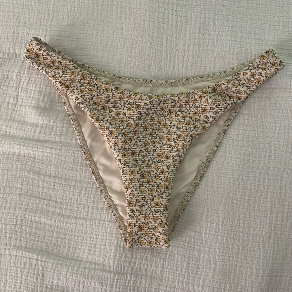 Billabong bathing suit bottoms